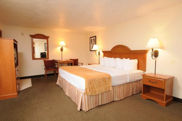 BEST WESTERN WESTON INN (West Yellowstone)
